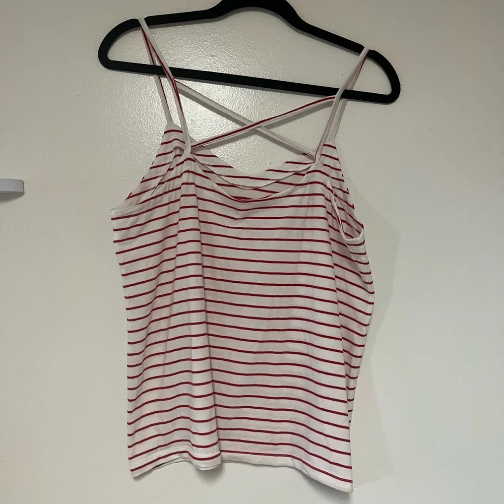 Universal Thread size Medium Stripes‎ Tank Top